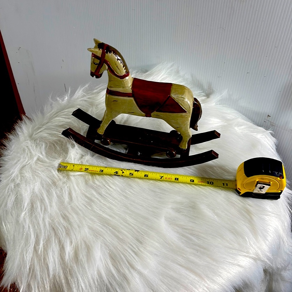 Home decor statues